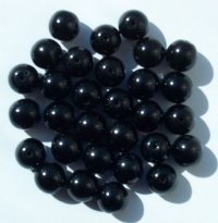 25 10mm Opaque Black Round Glass Beads