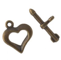 5 21mm Antique Gold Heart & Arrow Toggle Clasps
