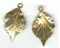 1 27x16mm Anti-Tarnish Brass Leaf Pendant