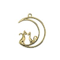 1, 26x21mm Beadwork Gold Plated Moon with Cats Pendant / Link