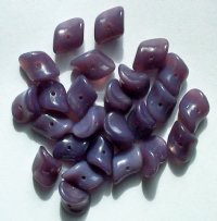 25 12x8mm Milky Purple Twisted Swirl Glass Beads