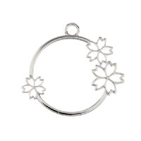 1, 36x33mm Beadwork Silver Plated Circle with Flowers Pendant / Link