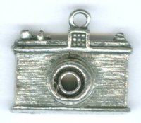 1 18x15mm Antique Silver Camera Pendant