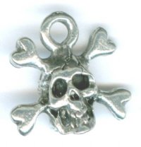 1 15x15mm Antique Silver Skull & Crossbones Pendant