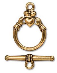 1 22x7mm TierraCast Antique Gold Claddagh Toggle